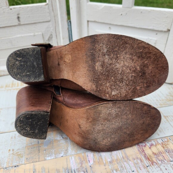 Y2K Vintage Steve Madden Boots Women's 10 Brown Distressed Leather Belted Biker - Picture 6 of 14